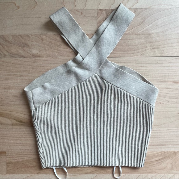 Babaton Sculpt Knit Crop Top - Picture 2 of 5